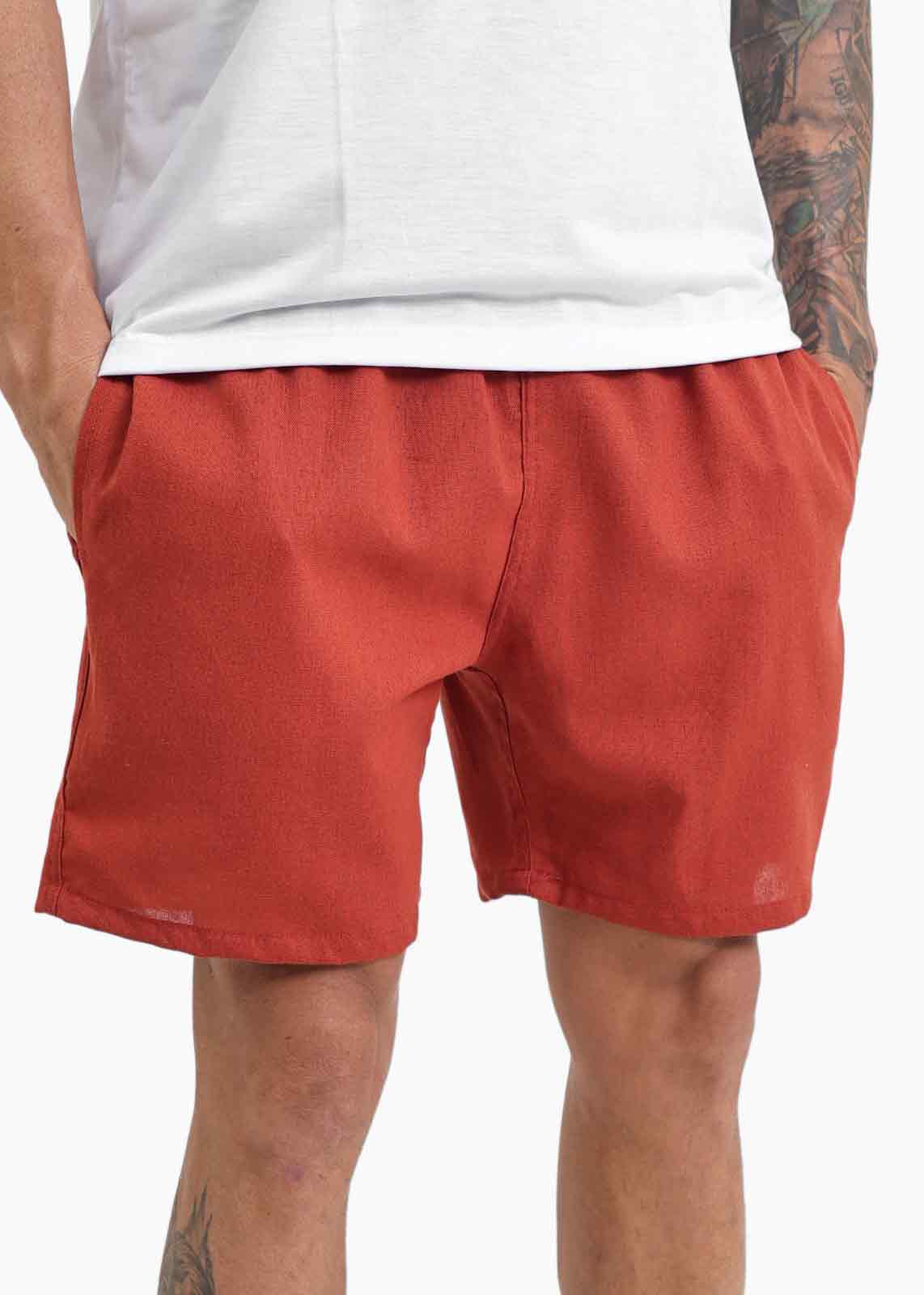 Short Masculino de Linho Cru Leve Slim Premium Caramelo